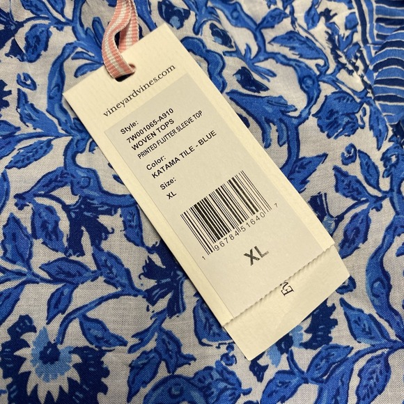 Vineyard Vines Top XL Flutter Sleeve Blue Printed Katama Blue Tile Floral NEW - Picture 3 of 8